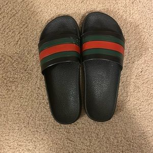 Men’s Gucci slides (black,green,red)